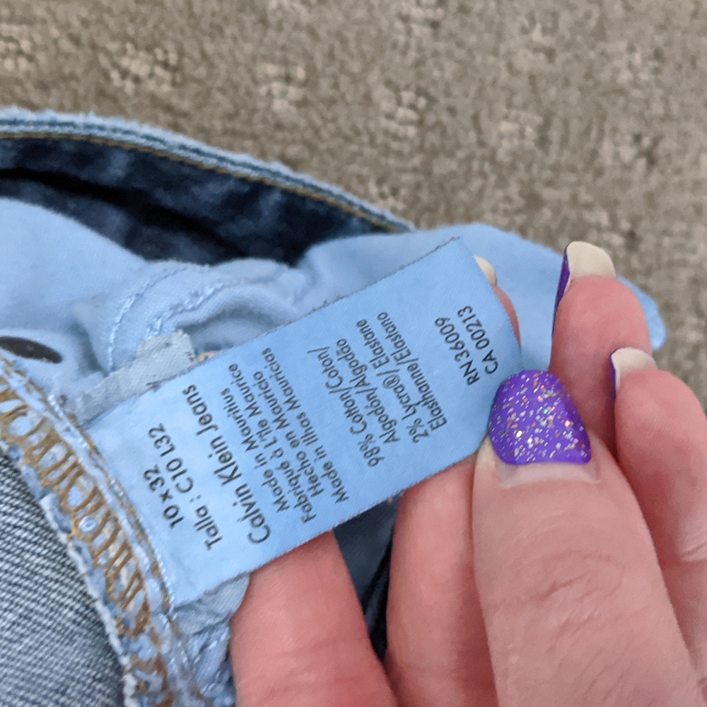 Calvin Klein Jeans - Picture 7 of 12